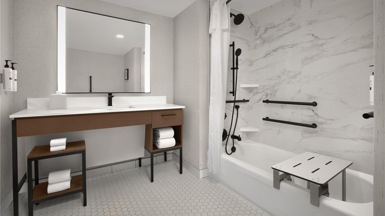 <b>Homewood Suites Hilton Cleveland Solon Room</b>. Images powered by <a href="https://iceportal.shijigroup.com/" title="IcePortal" target="_blank">IcePortal</a>.