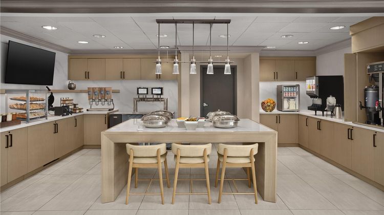 Homewood Suites Hilton Cleveland Solon Restaurant