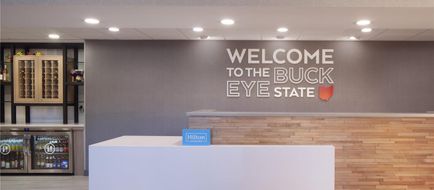 Hampton Inn & Suites Cleveland/Mentor Lobby