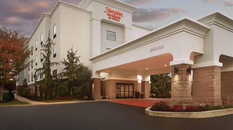 Hampton Inn  and  Suites Cleveland/Mentor Exterior. Images powered by <a href="https://iceportal.shijigroup.com" target="_blank" rel="noopener">Ice Portal</a>.