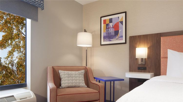 Hampton Inn & Suites Cleveland/Mentor Room