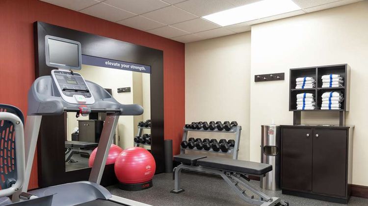 Hampton Inn & Suites Cleveland Arpt Health