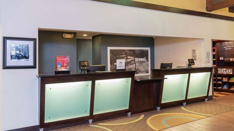 <b>Hampton Inn & Suites Cleveland Arpt Lobby</b>. Images powered by <a href="https://iceportal.shijigroup.com/" title="IcePortal" target="_blank">IcePortal</a>.