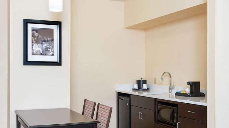 Hampton Inn & Suites Cleveland Arpt Other