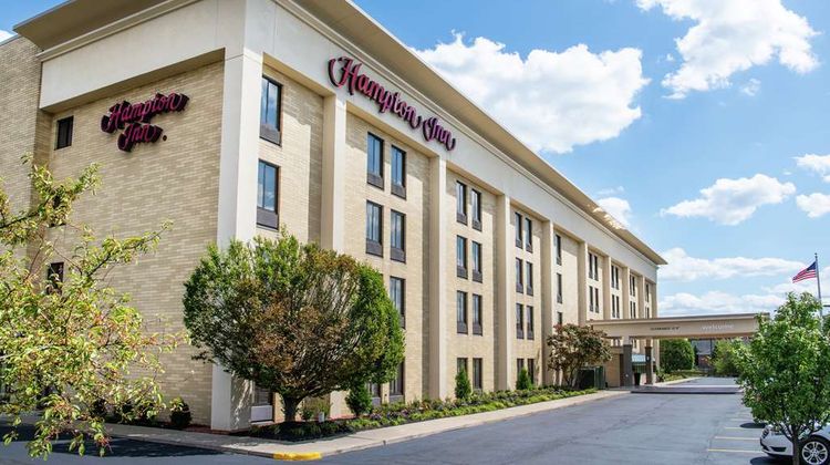 Hampton Inn Solon Exterior