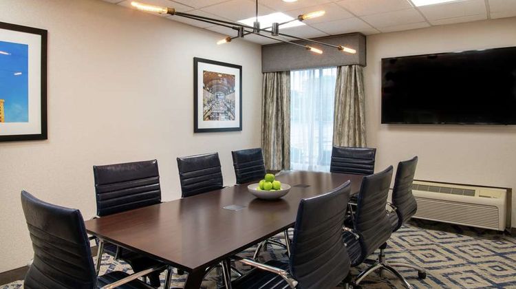 Hampton Inn Solon Meeting
