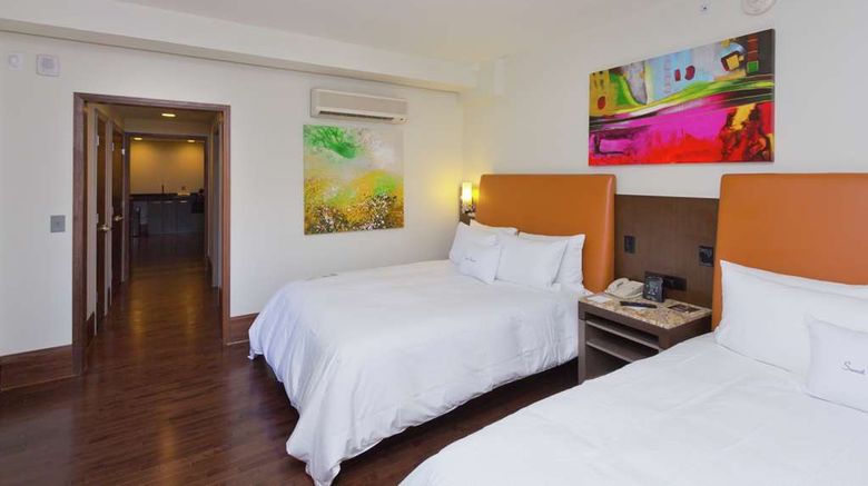 <b>The Tudor Arms Hotel, a DoubleTree Room</b>. Images powered by <a href="https://iceportal.shijigroup.com/" title="IcePortal" target="_blank">IcePortal</a>.
