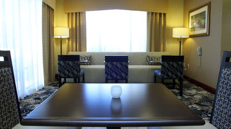 Hampton Inn Clinton Lobby