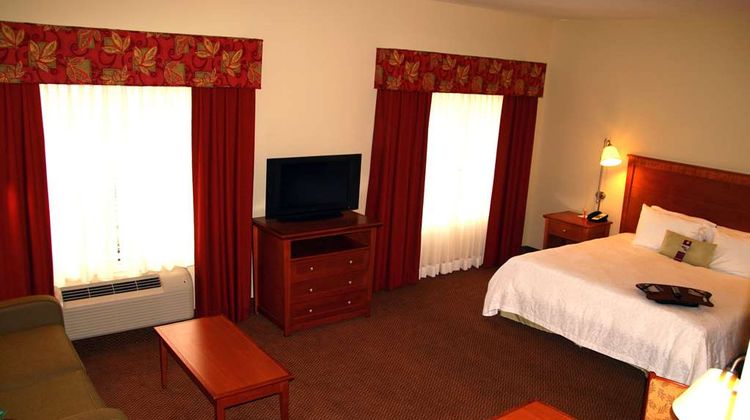 Hampton Inn Clinton Room