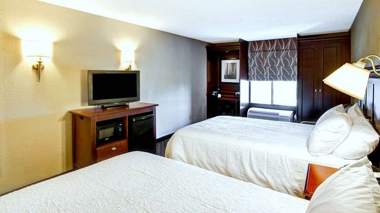<b>Hampton Inn College Station Room</b>. Images powered by <a href="https://iceportal.shijigroup.com/" title="IcePortal" target="_blank">IcePortal</a>.