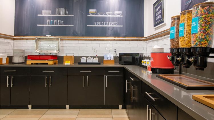 Hampton Inn & Suites College Station Restaurant