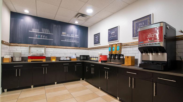 <b>Hampton Inn & Suites College Station Restaurant</b>. Images powered by <a href="https://iceportal.shijigroup.com/" title="IcePortal" target="_blank">IcePortal</a>.
