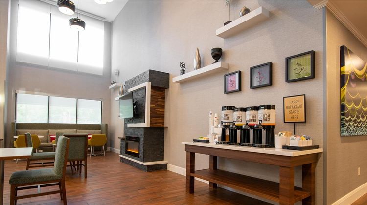 Hampton Inn & Suites College Station Restaurant