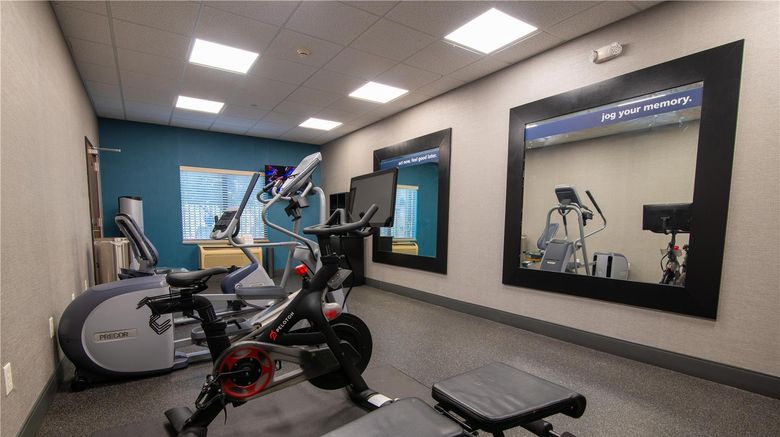 <b>Hampton Inn & Suites College Station Health</b>. Images powered by <a href="https://iceportal.shijigroup.com/" title="IcePortal" target="_blank">IcePortal</a>.