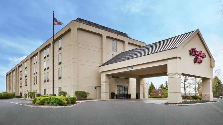 <b>Hampton Inn of Clinton Exterior</b>. Images powered by <a href="https://iceportal.shijigroup.com/" title="IcePortal" target="_blank">IcePortal</a>.
