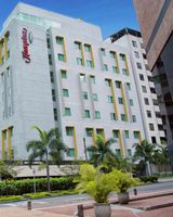 Hampton Inn by Hilton Cali