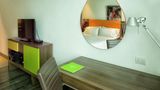 <b>Hampton Inn by Hilton Cali Room</b>. Images powered by <a href="https://iceportal.shijigroup.com/" title="IcePortal" target="_blank">IcePortal</a>.