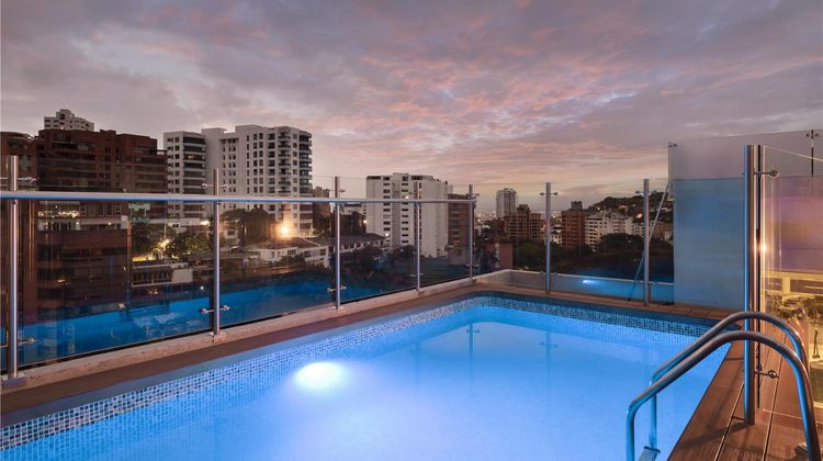 Hampton Inn by Hilton Cali Pool
