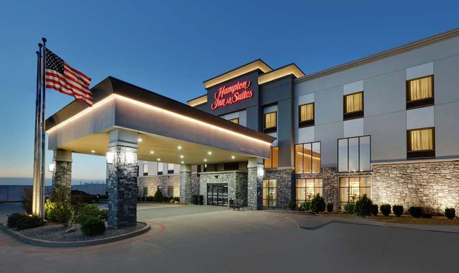 Hampton Inn & Suites Childress Exterior