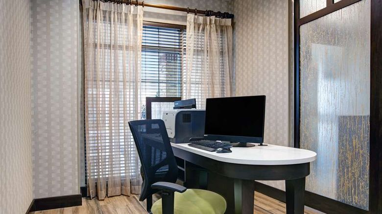 <b>Homewood Suites by Hilton Lobby</b>. Images powered by <a href="https://iceportal.shijigroup.com/" title="IcePortal" target="_blank">IcePortal</a>.