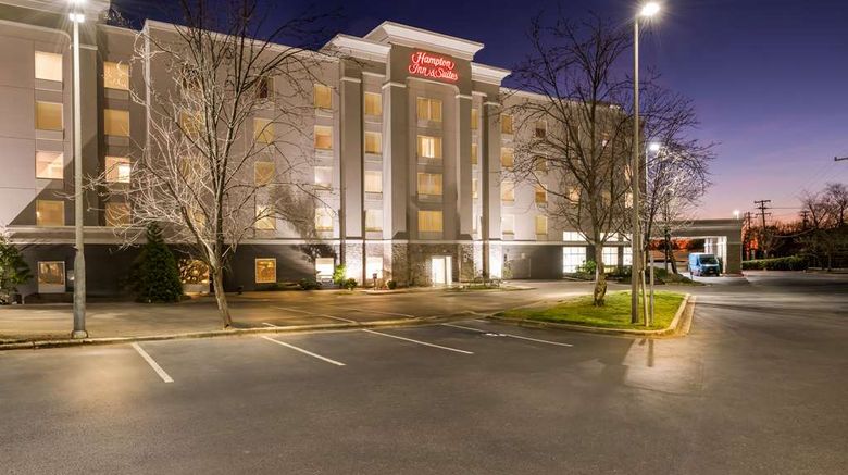<b>Hampton Inn & Suites Charlotte/Airport Exterior</b>. Images powered by <a href="https://iceportal.shijigroup.com/" title="IcePortal" target="_blank">IcePortal</a>.