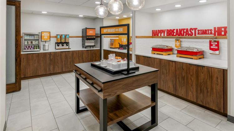 Hampton Inn & Suites Charlotte/Airport Restaurant