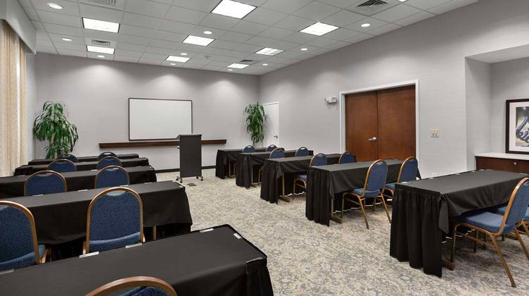 Hampton Inn Charlotte - Belmont Meeting