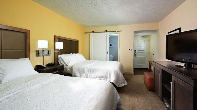 Hampton Inn Charlotte-North/Lake Norman Room
