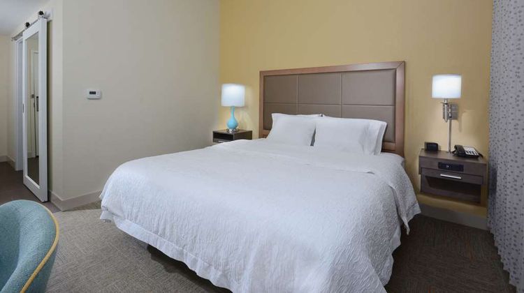 Hampton Inn Charlotte-North/Lake Norman Room