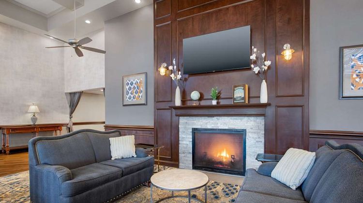 Homewood Suites by Hilton Davidson Lobby