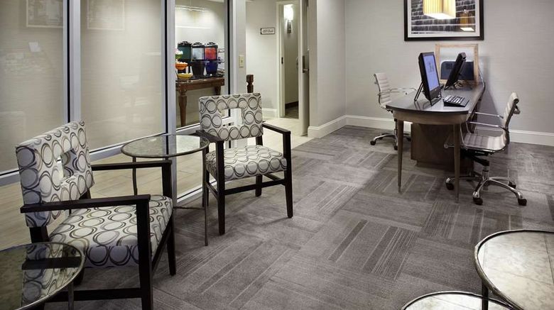 <b>Trellis Lake Pointe Lobby</b>. Images powered by <a href="https://iceportal.shijigroup.com/" title="IcePortal" target="_blank">IcePortal</a>.