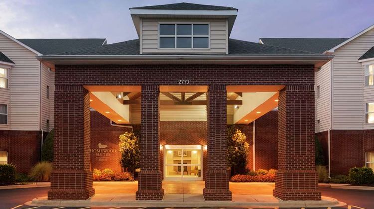 Trellis Lake Pointe Exterior