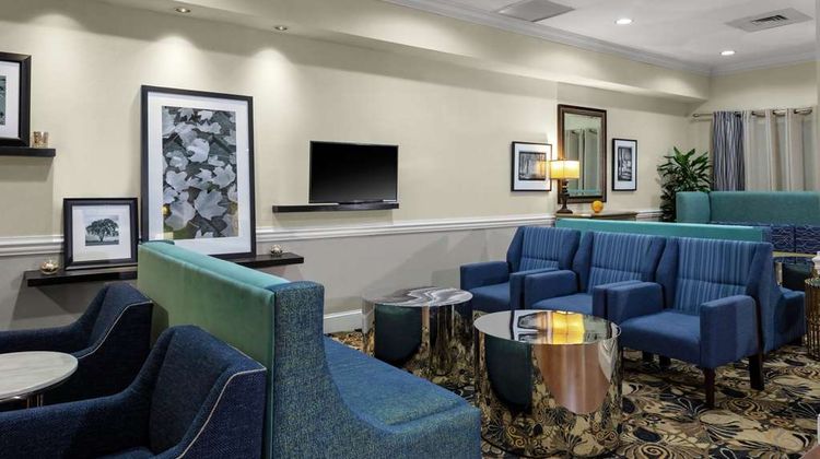 Hampton Inn & Stes Charlotte at Concord Lobby