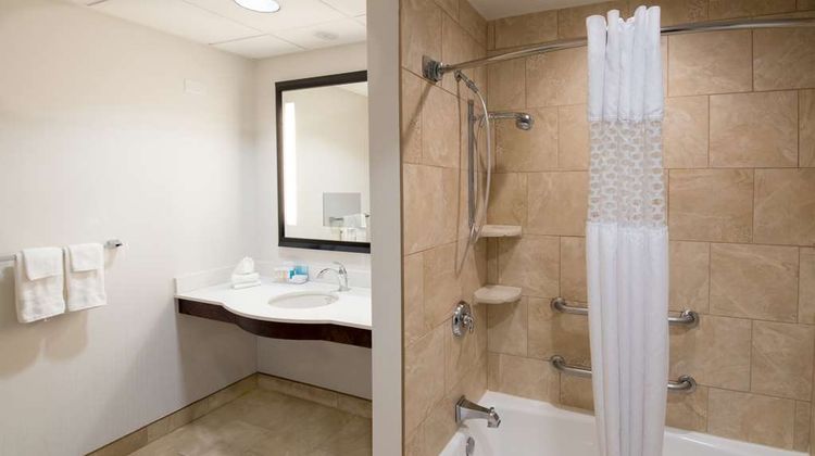 Hampton Inn & Suites South Park Room
