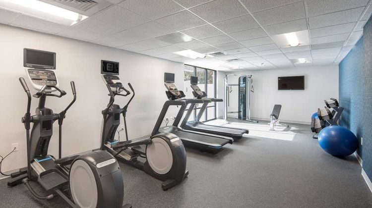 Hampton Inn & Suites South Park Health