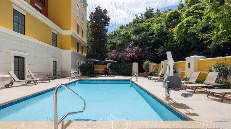 <b>Hampton Inn & Suites South Park Pool</b>. Images powered by <a href="https://iceportal.shijigroup.com/" title="IcePortal" target="_blank">IcePortal</a>.