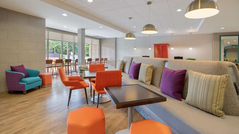 <b>Home2 Suites by Hilton I-77 South Lobby</b>. Images powered by <a href="https://iceportal.shijigroup.com/" title="IcePortal" target="_blank">IcePortal</a>.