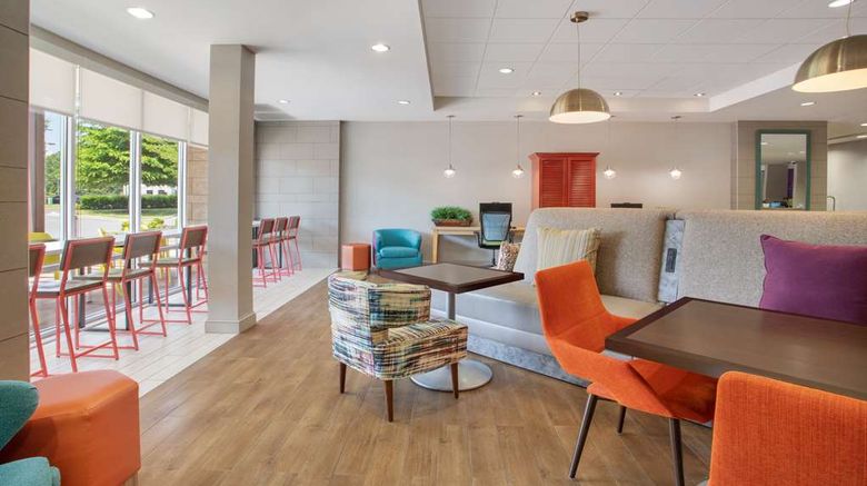 <b>Home2 Suites by Hilton I-77 South Lobby</b>. Images powered by <a href="https://iceportal.shijigroup.com/" title="IcePortal" target="_blank">IcePortal</a>.