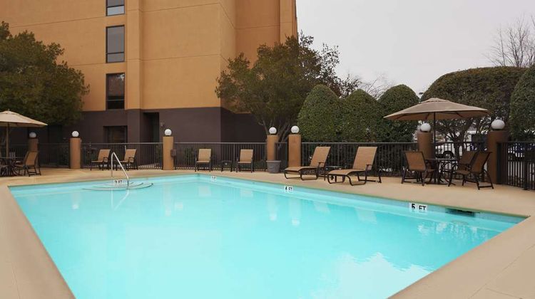 Hampton Inn University Place Pool