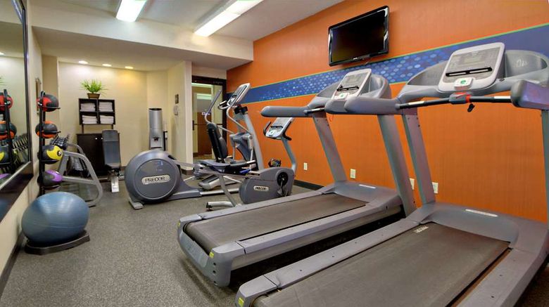<b>Hampton Inn University Place Health</b>. Images powered by <a href="https://iceportal.shijigroup.com/" title="IcePortal" target="_blank">IcePortal</a>.