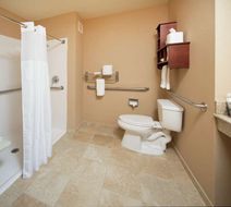 Hampton Inn & Suites Greensburg Room