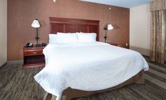 Hampton Inn & Suites Greensburg