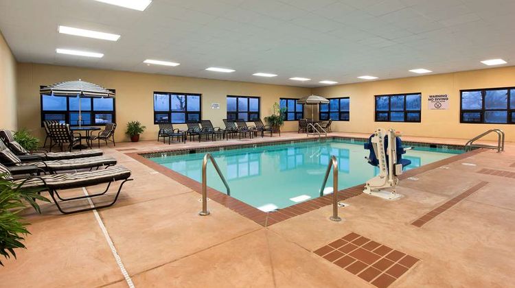 Hampton Inn Seymour Pool