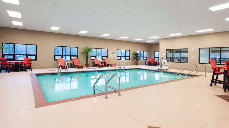 Hampton Inn Taylorsville Pool