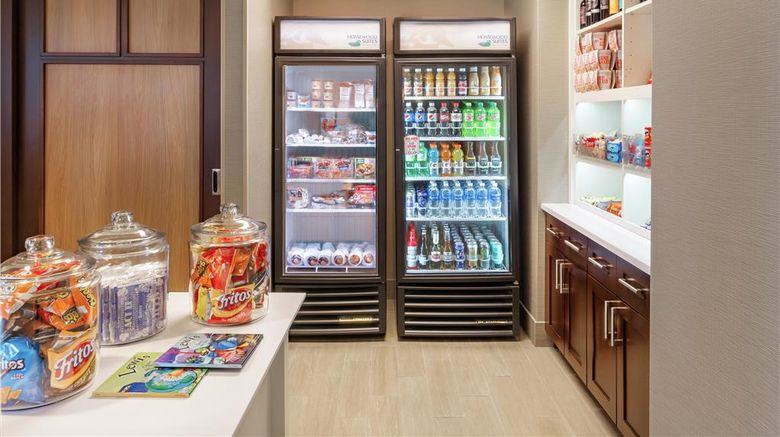 <b>Homewood Suites by Hilton Clearwater Lobby</b>. Images powered by <a href="https://iceportal.shijigroup.com/" title="IcePortal" target="_blank">IcePortal</a>.