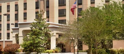 Hampton Inn & Suites Largo Exterior