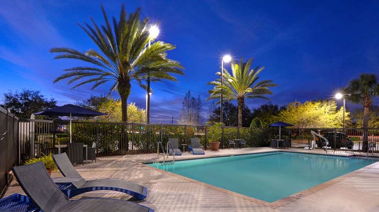 <b>Hampton Inn & Suites Clearwater/St. Pete Pool</b>. Images powered by <a href="https://iceportal.shijigroup.com/" title="IcePortal" target="_blank">IcePortal</a>.