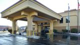 <b>Hampton Inn Columbus East Exterior</b>. Images powered by <a href="https://iceportal.shijigroup.com/" title="IcePortal" target="_blank">IcePortal</a>.