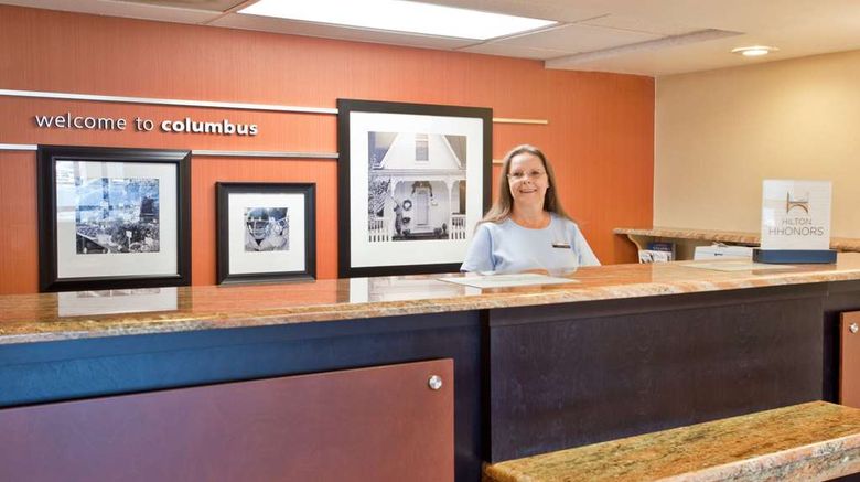 <b>Hampton Inn Columbus East Lobby</b>. Images powered by <a href="https://iceportal.shijigroup.com/" title="IcePortal" target="_blank">IcePortal</a>.