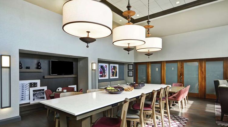 Hampton Inn & Stes Columbus/Easton Area Lobby